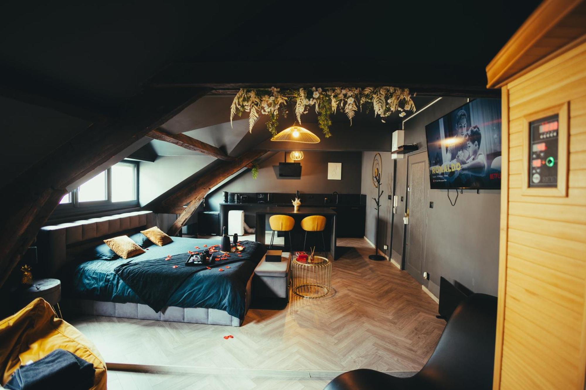 La Marble Room - Suite Balneo & Sauna Анже Экстерьер фото
