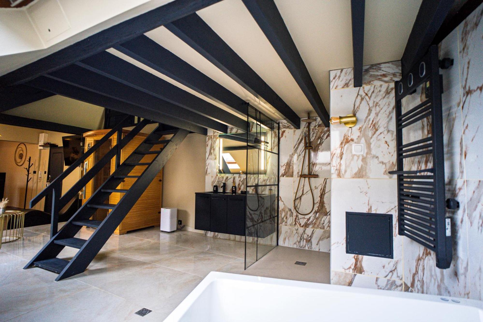 La Marble Room - Suite Balneo & Sauna Анже Экстерьер фото